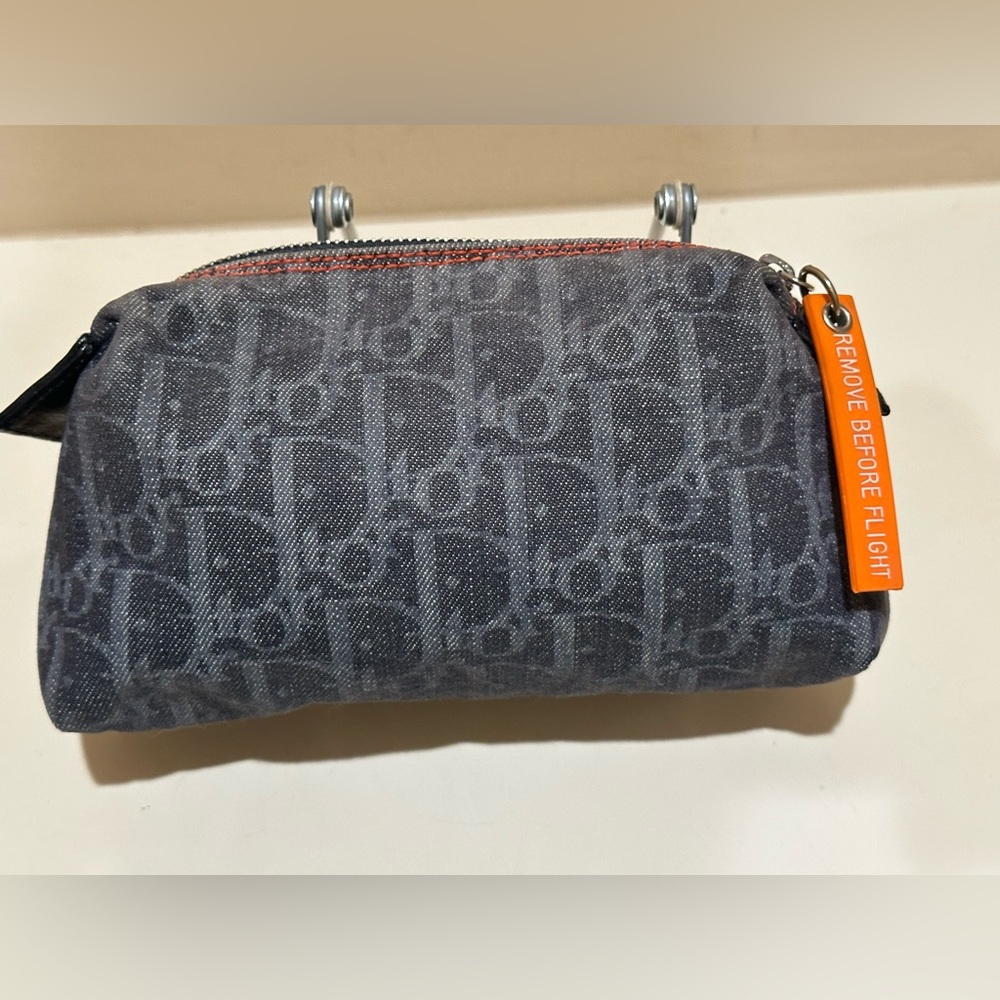Christian Dior
Denim Cosmetic Bag - Picture 3 of 13